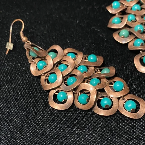 Elegant vintage Turquoise and metal Chandelier Earrings - Picture 15 of 16